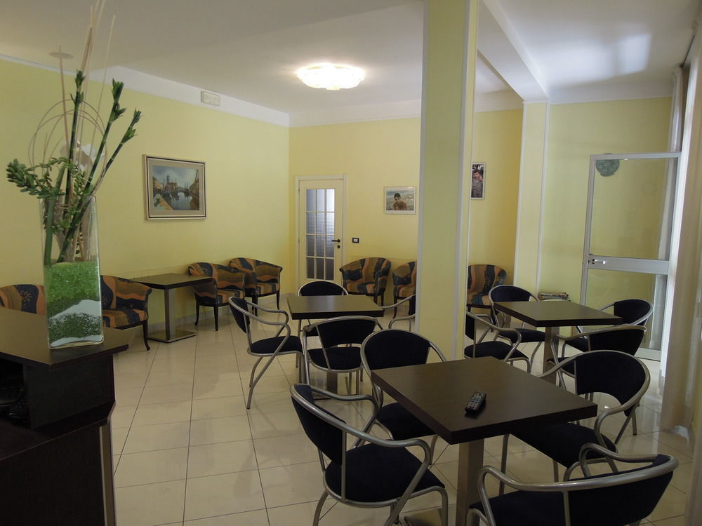 Hotel Rio Cesenatico Exteriör bild